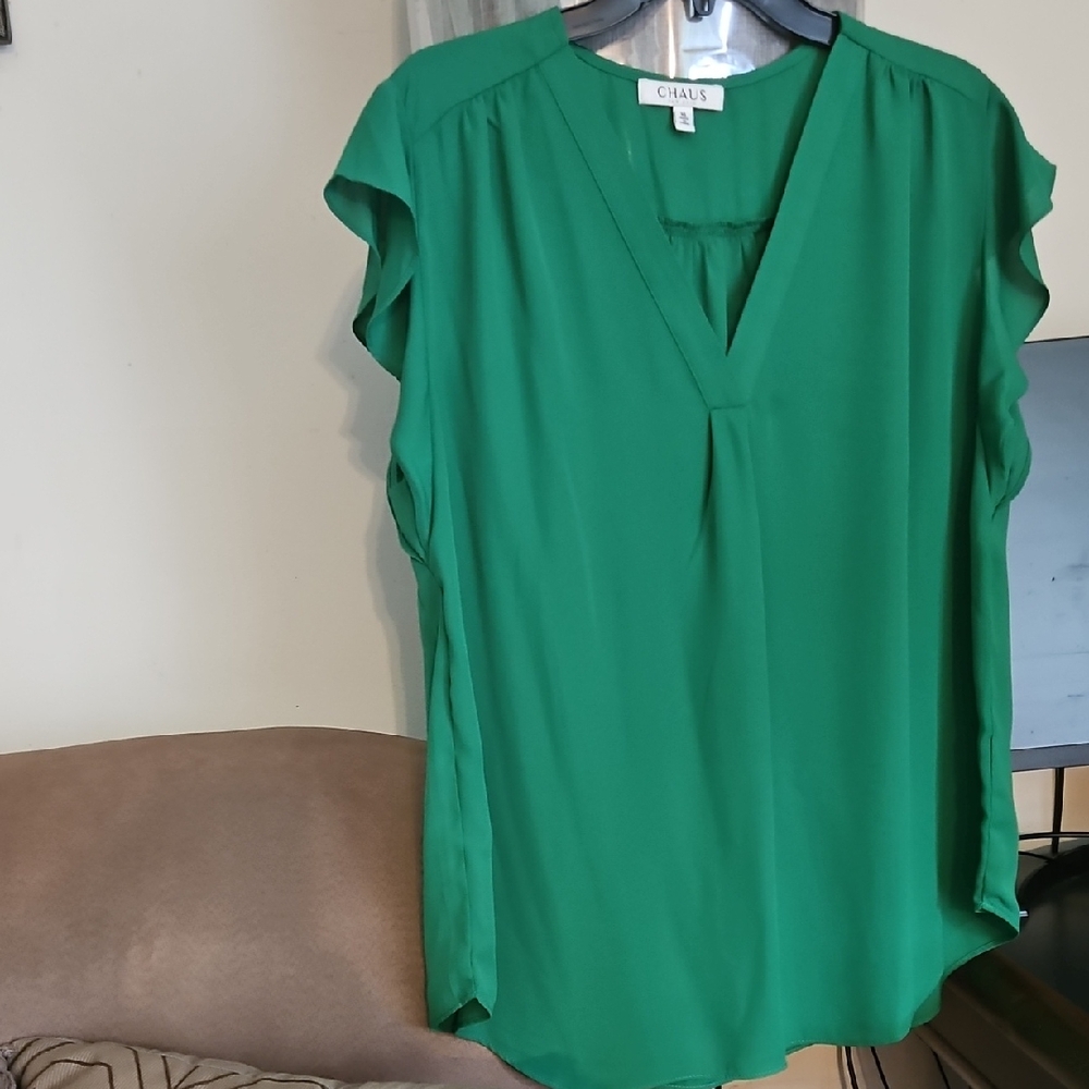 Chaus Women's Green V-Neck Top